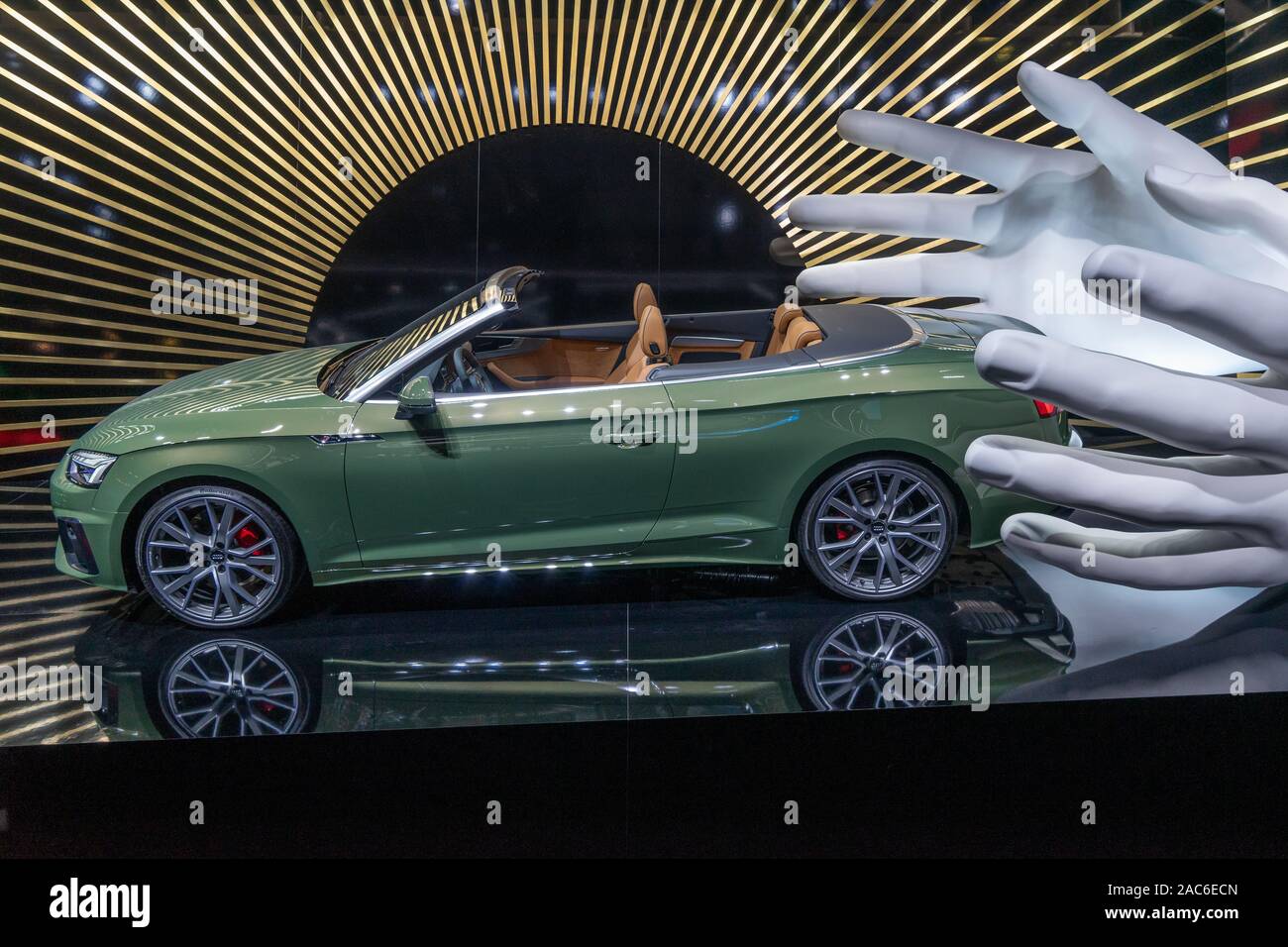 Francoforte - Sep 20, 2019: Nuova Audi A5 40 TDI quattro cabriolet in Verde metalizzato - lifting per auto di lusso presentati al IAA 2019 Frankfurt Motor Show. Foto Stock