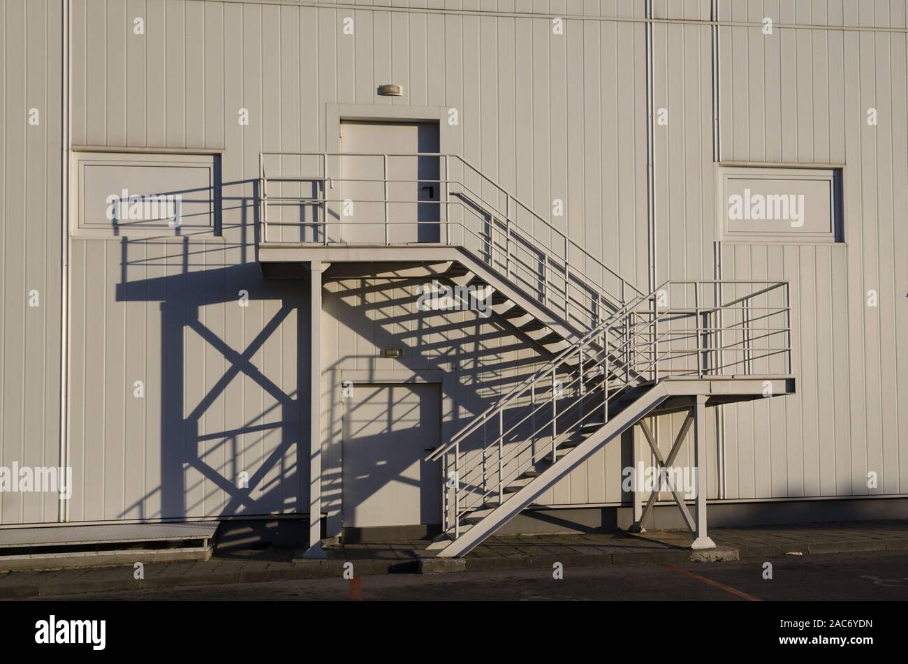 Fire escape uscita scala di metallo Foto Stock
