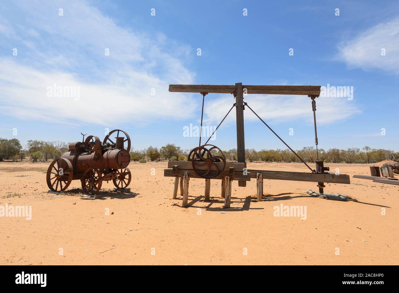 Un fascio a piedi era alimentata da un fermo motore a vapore per sollevare l'acqua. All'aperto Museo pastorale, Tibooburra, Nuovo Galles del Sud, NSW, Australia Foto Stock