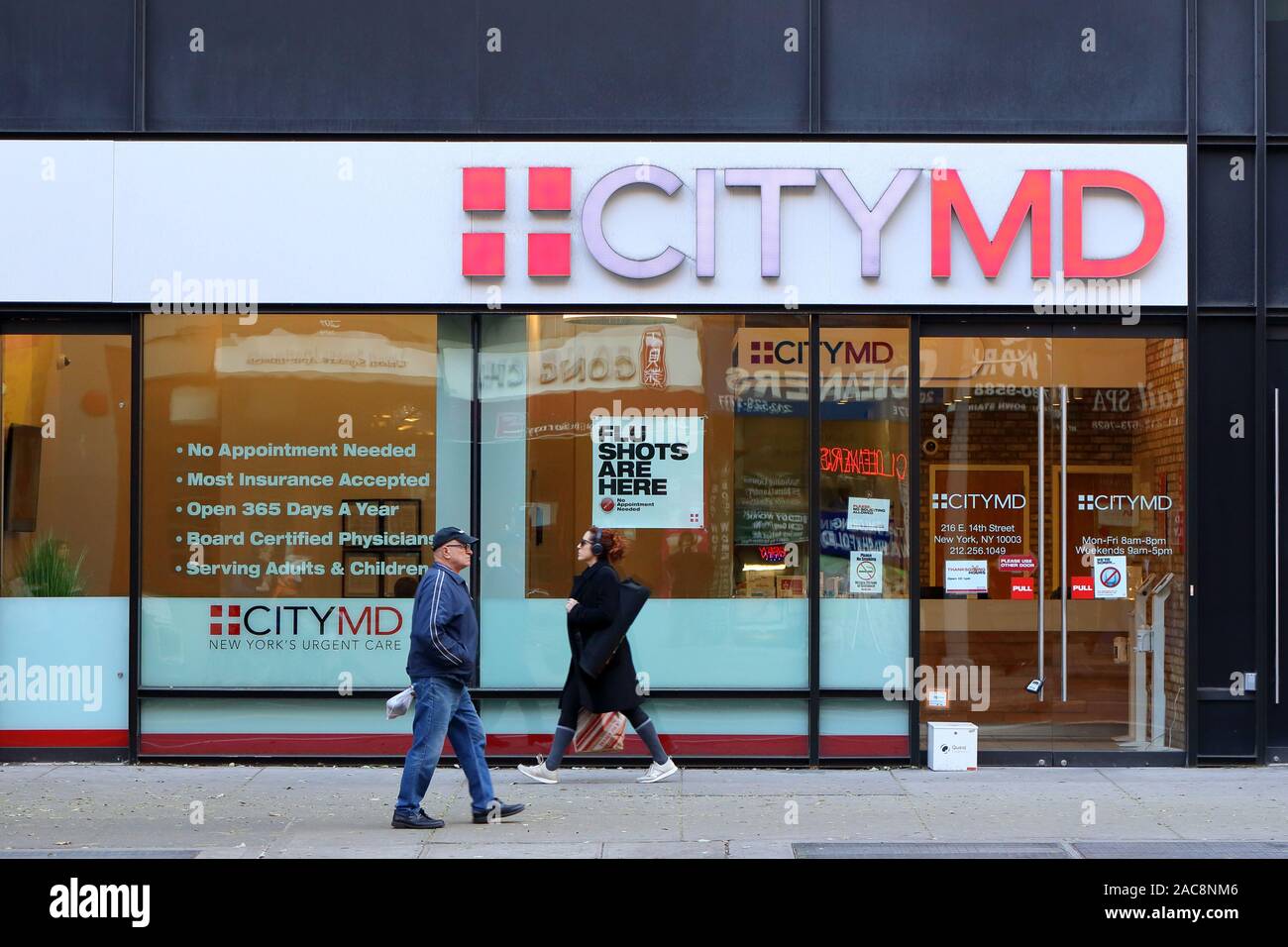 Un CityMD Walk-in clinica medica a New York, NY. esterno alla vetrina di un urgente la facilità di cura a Manhattan Foto Stock