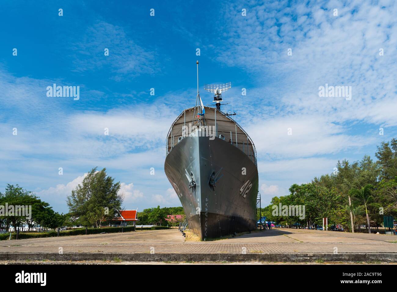 RAYONG THAILANDIA - Jan 6, 2019 ; Luang Prasae corazzata (monumento della Marina Militare tailandese) a Paknam Prasae Rayong Thailandia Foto Stock