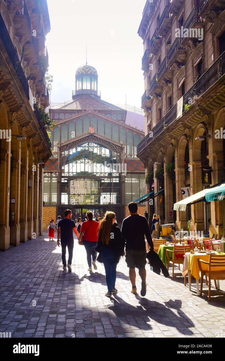 Strada Per El Born Centro Culturale. Mercat Del Born, Barcellona, Catalogna, Spagna. Foto Stock
