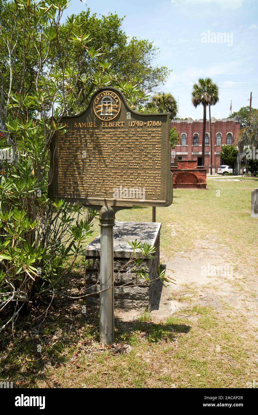 Marcatore storico presso la tomba del generale samuel elbert coloniale cimitero parco Savannah in Georgia negli Stati Uniti Foto Stock