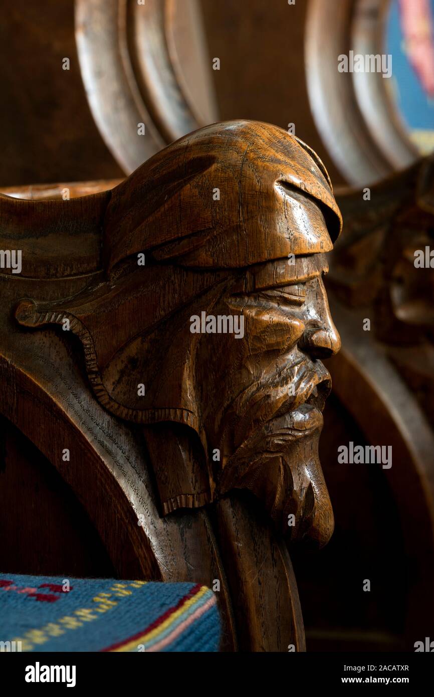 Stallo corale carving, la chiesa di Santa Maria, Adderbury, Oxfordshire, England, Regno Unito Foto Stock