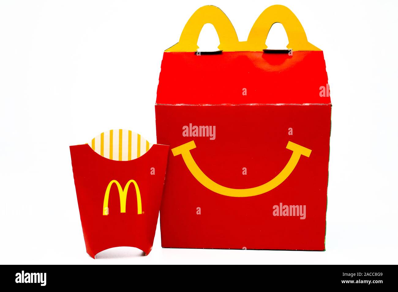 McDonald's Happy Meal scatola di cartone. McDonald's è un ristorante fast food chain Foto Stock
