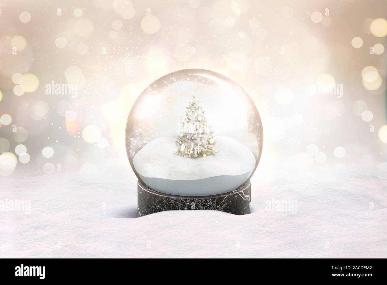Globo di neve di vetro bianco con la neve e il mockup dell'albero di natale  Foto stock - Alamy