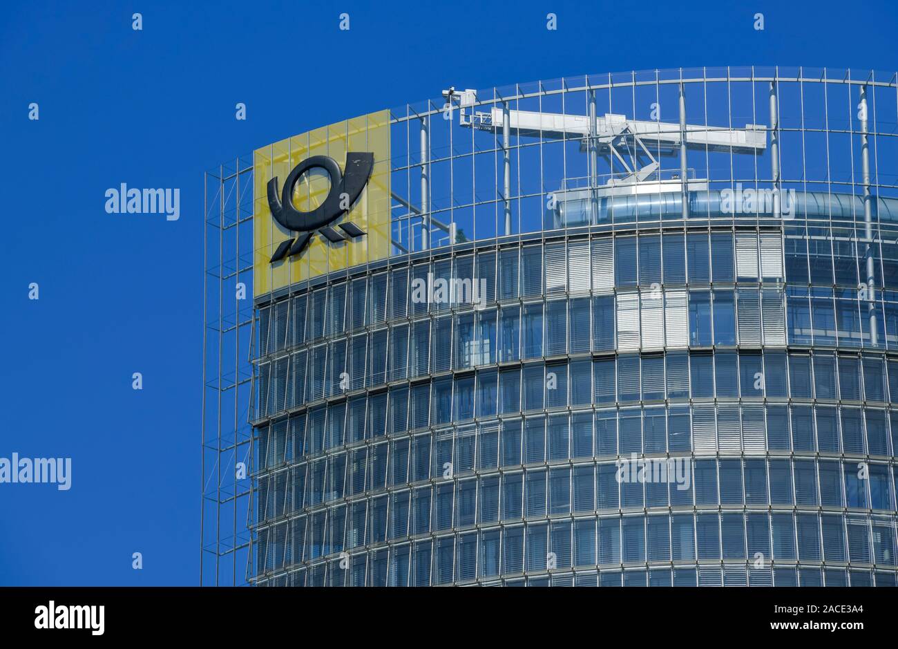 Post Tower, Konzernzentrale der Deutsche Post DHL Gruppo, Charles-de-Gaulle-Straße, Bonn, Nordrhein-Westfalen, Deutschland Foto Stock