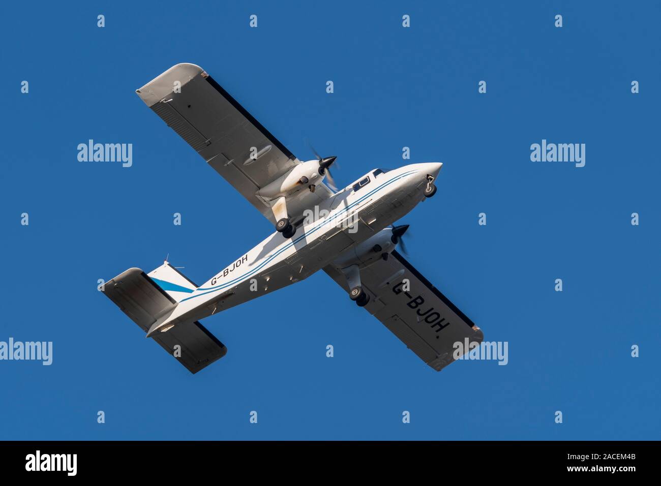 PILATUS BRITTEN-NORMAN LTD BN2T ISLANDER piano G-BJOH di GAMA AVIATION (UK) LTD. In precedenza RAF ZF573. Decollare da RAF Northolt Foto Stock