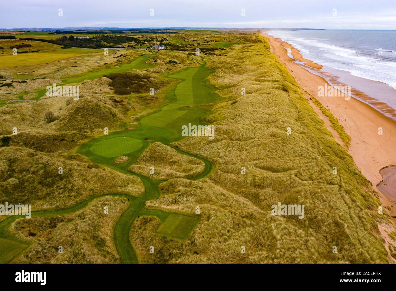 Vista aerea del Trump International Golf Campo da golf Links a Belmedie in Aberdeenshire, Scotland, Regno Unito Foto Stock