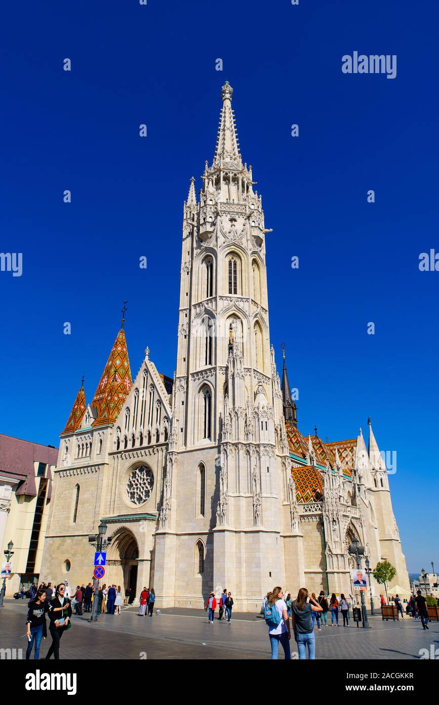 La Chiesa di San Mattia, una chiesa cattolica trova nella Santa Trinità Square, il Buda Castle District, Budapest, Ungheria Foto Stock