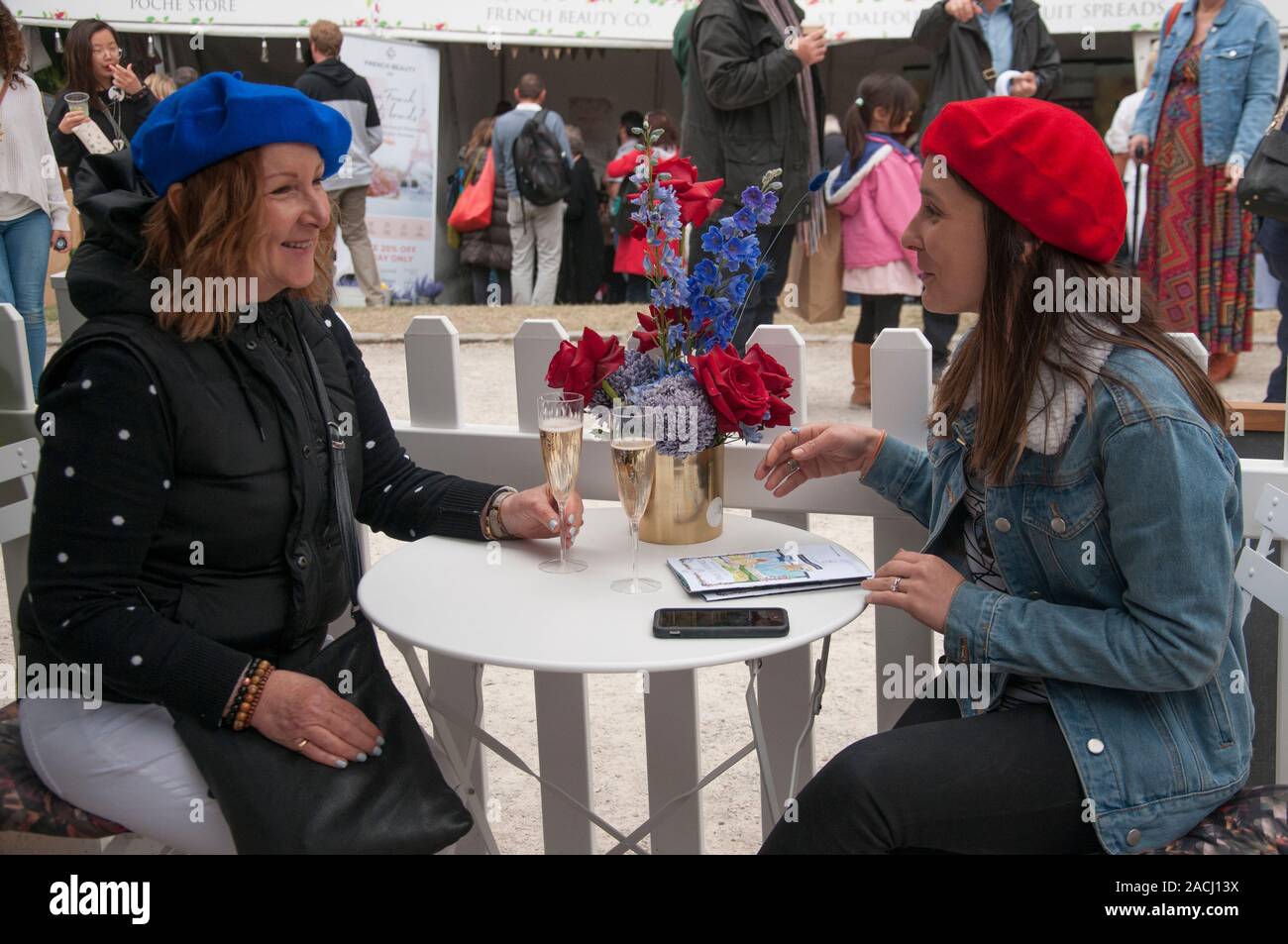I residenti di Melbourne celebrare cibo francese e la cultura ad una promozione Week-end nella motivazione della storica casa di Como, South Yarra. Foto Stock