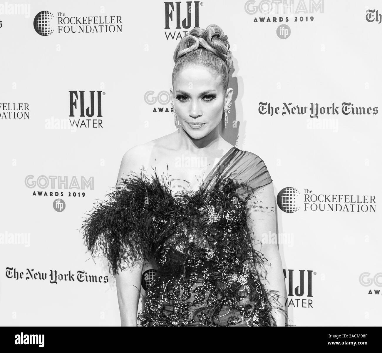 New York, Stati Uniti. 02Dec, 2019. Jennifer Lopez assiste l'IFP XXIX annuale di Gotham Independent Film Awards a Cipriani Wall Street (foto di Lev Radin/Pacific Stampa) Credito: Pacific Press Agency/Alamy Live News Foto Stock
