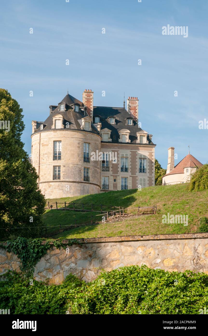 La luce del mattino al Castello (XV secolo) in Apremont-sur-Allier, elencato come uno dei più belli villaggi medievali in Francia, Cher (18), Francia Foto Stock