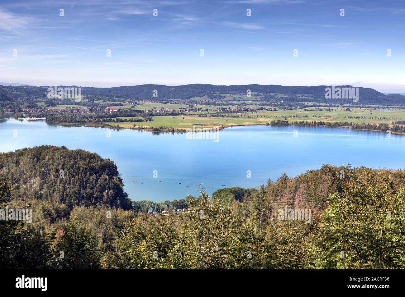 Vista del lago Kochelsee, Alta Baviera Foto Stock