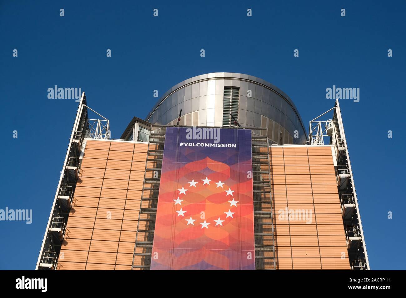 Bruxelles, Belgio. 3 dicembre, 2019. La sede della Commissione europea. Credito: ALEXANDROS MICHAILIDIS/Alamy Live News Foto Stock