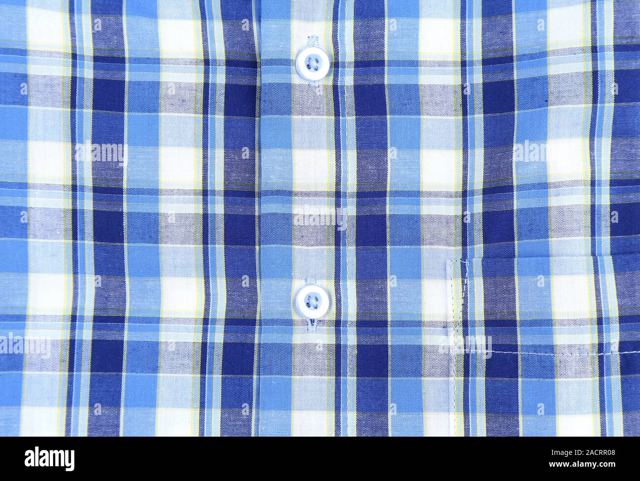 Plaid shirt uomo, il pulsante close-up sullo sfondo Foto Stock