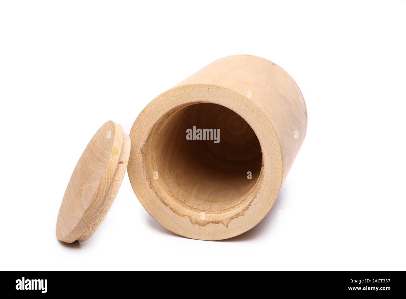 Parte superiore aperta di legno fatti a mano il vaso e il cappuccio. Foto Stock
