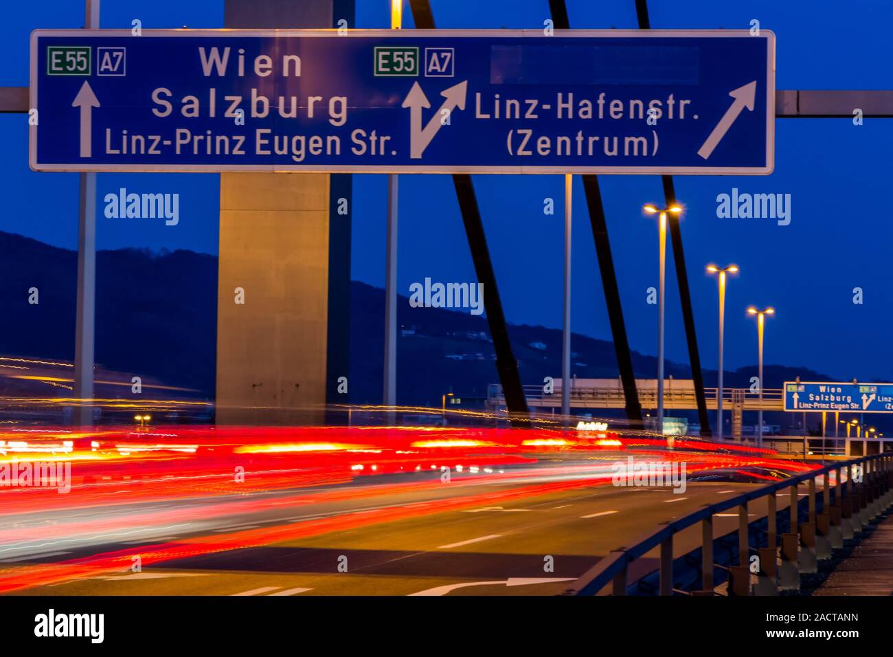 Linz austria bridge immagini e fotografie stock ad alta risoluzione - Alamy