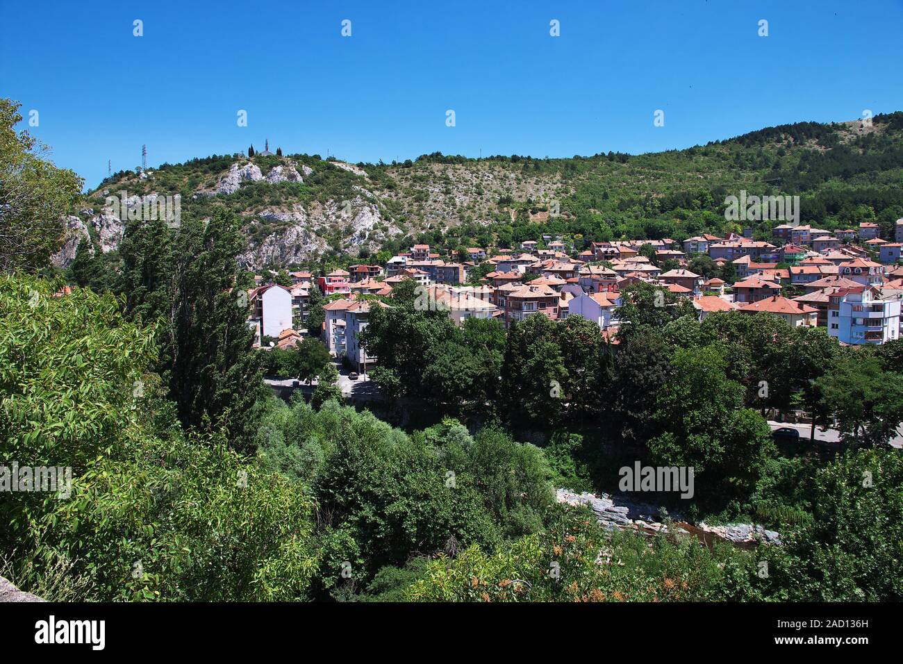 La vista su Asenovgrad, Bulgaria Foto Stock