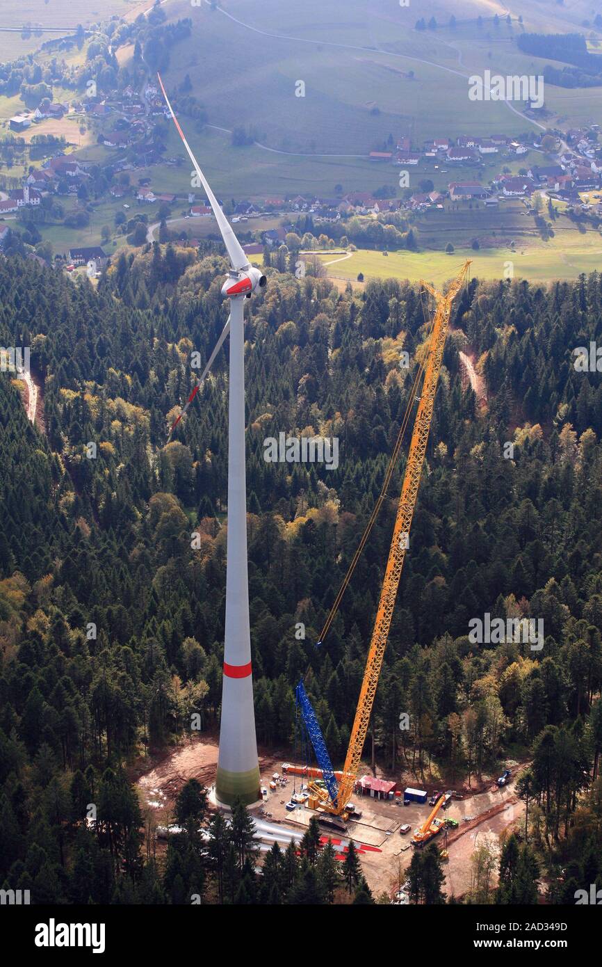 La costruzione della centrale eolica Rohrenkopf in Gersbach nella Foresta Nera Foto Stock