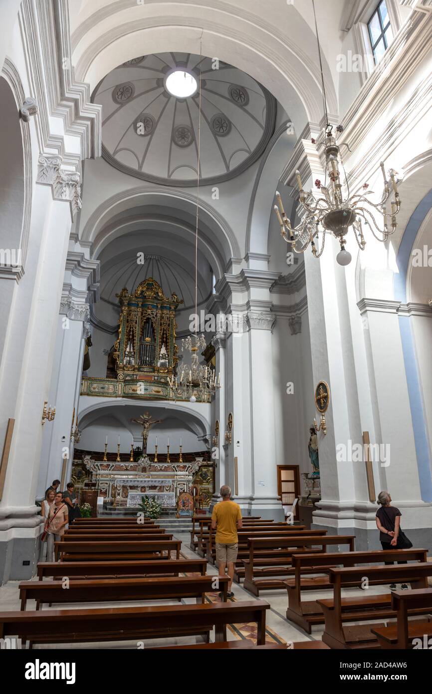 Interno della chiesa di San Pietro Barisano (Chiesa di San Pietro Barisano) in Sassi di Matera, Basilicata, Italia Meridionale Foto Stock