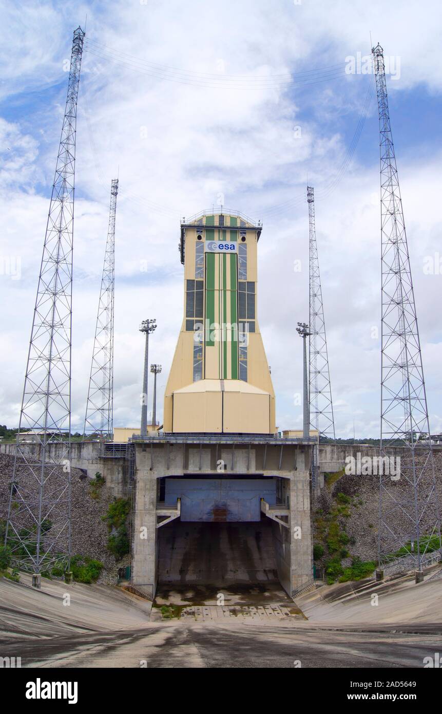 Una vista nella trincea di fiamma del razzo Soyuz launch pad nel centro spaziale della Guyana (Centro Spatiale Guyanais, CSG) vicino a Kourou (Guiana francese). Il Foto Stock