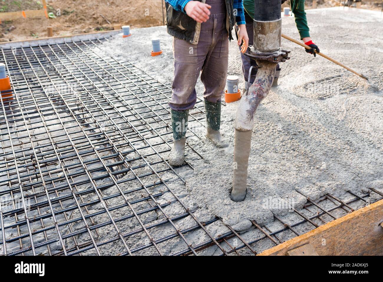 Pouring concrete slab immagini e fotografie stock ad alta risoluzione ...