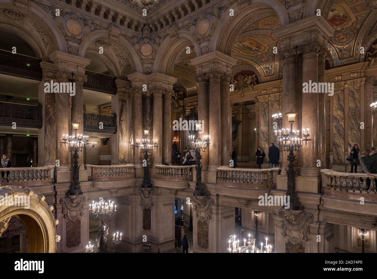 Una vista interna dell opera de Paris, Palais Garnier. Fu costruita dal 1861 al 1875 per la casa dell'Opera di Parigi. Foto Stock