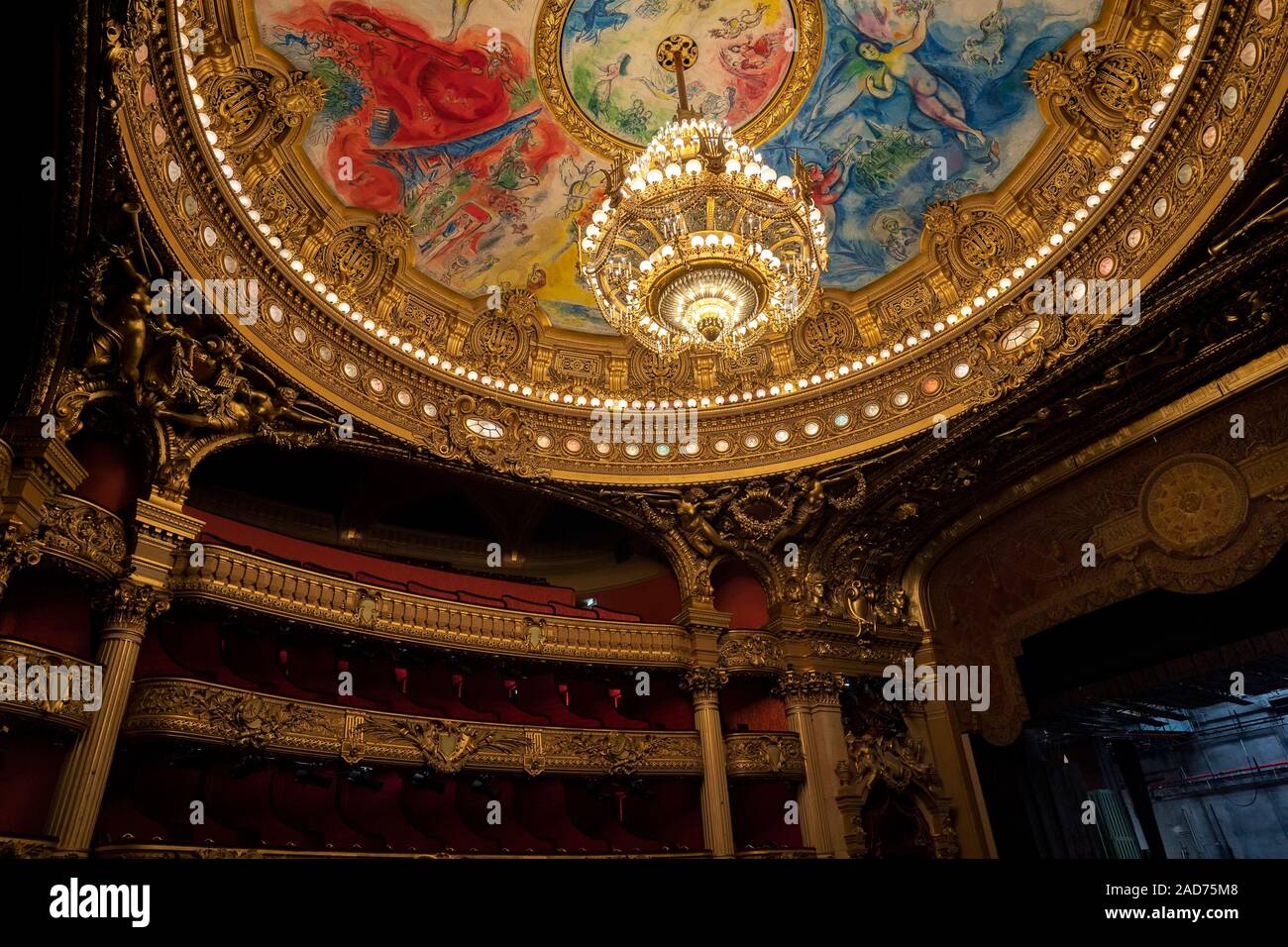 Una vista interna dell opera de Paris, Palais Garnier. Fu costruita dal 1861 al 1875 per la casa dell'Opera di Parigi. Foto Stock