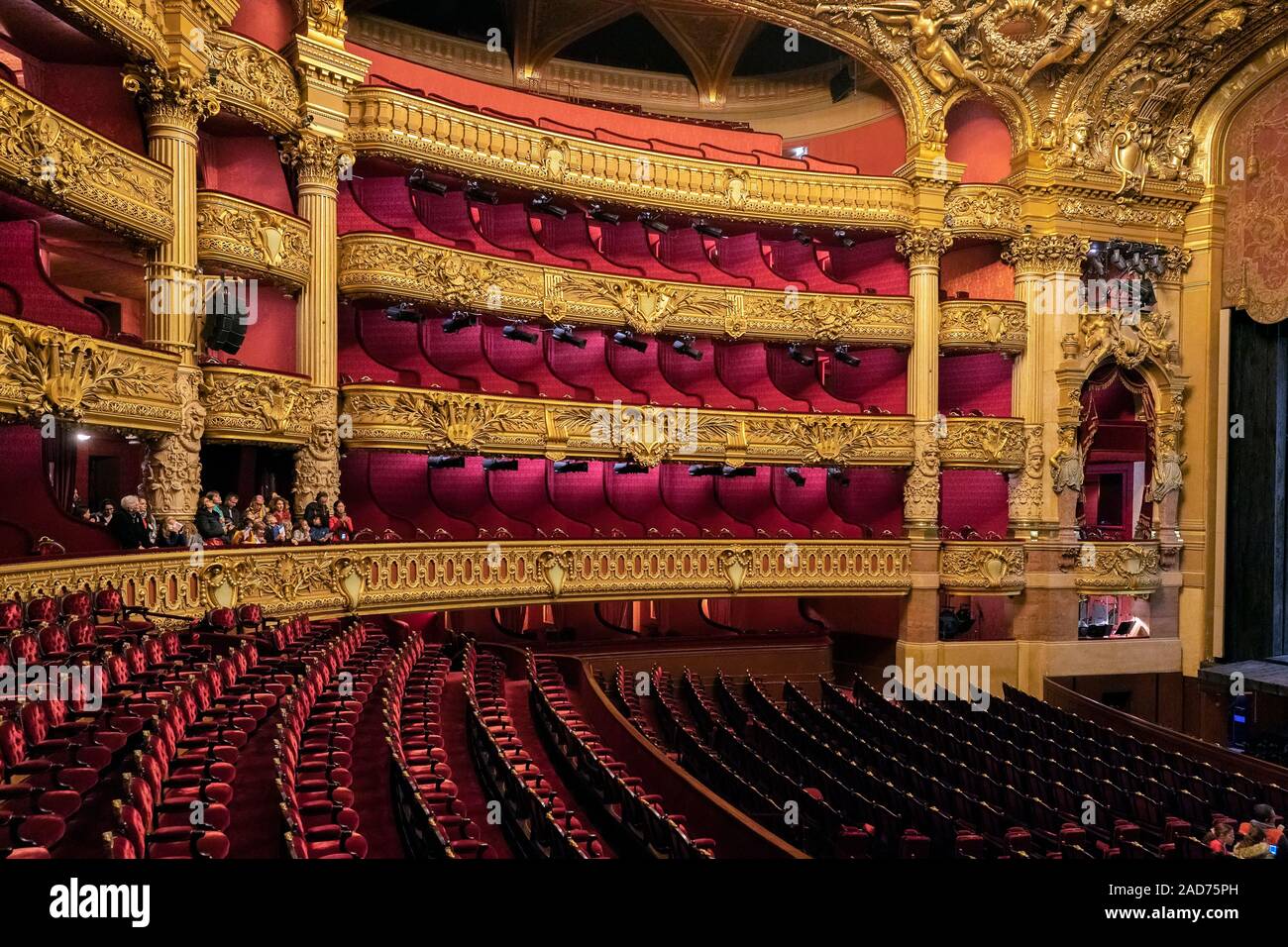 Una vista interna dell opera de Paris, Palais Garnier. Fu costruita dal 1861 al 1875 per la casa dell'Opera di Parigi. Foto Stock