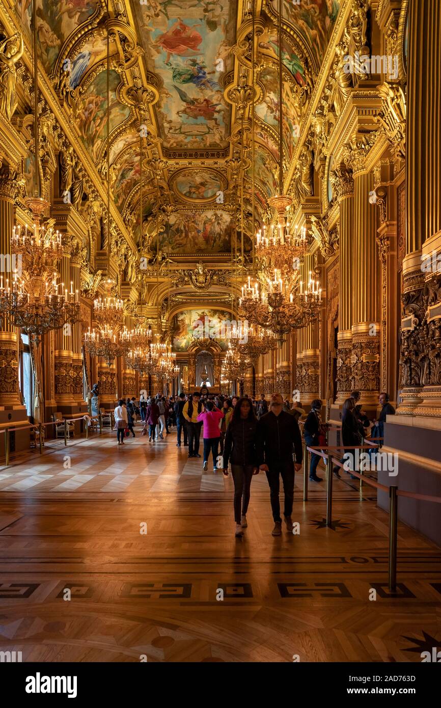 Una vista interna dell opera de Paris, Palais Garnier. Fu costruita dal 1861 al 1875 per la casa dell'Opera di Parigi. Foto Stock