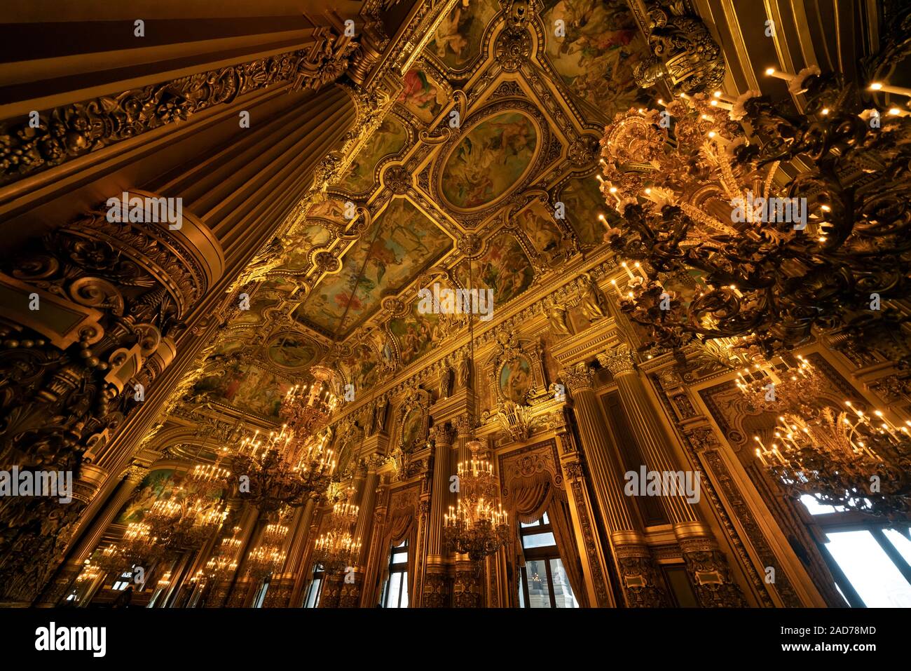 Una vista interna dell opera de Paris, Palais Garnier. Fu costruita dal 1861 al 1875 per la casa dell'Opera di Parigi. Foto Stock