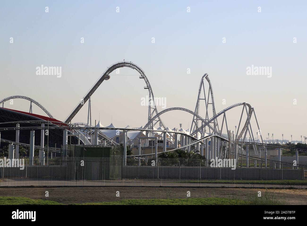 Abu Dhabi, Formula rossa roller coaster al mondo Ferrari Foto Stock