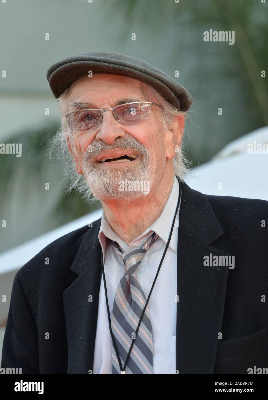 LOS ANGELES, CA. 8 Settembre 2016: Attore Martin Landau in TCL Chinese Theatre, Hollywood, dove Tim Burton aveva la sua mano e impronte impostato in cemento nel cortile del teatro. © 2016 Paul Smith / Featureflash Foto Stock