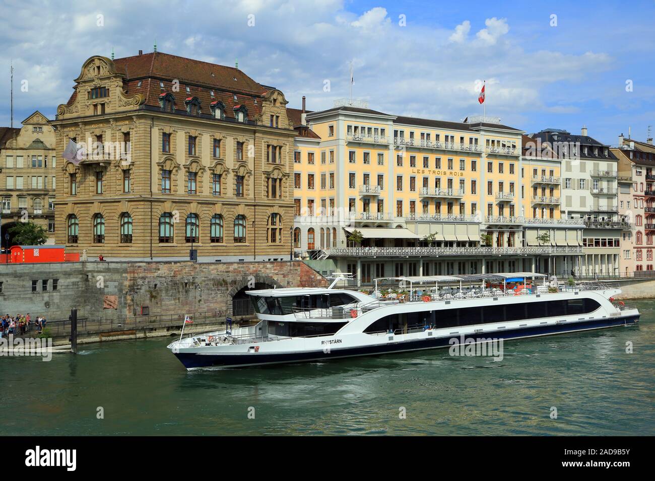 Basilea Svizzera, Reno bank Schifflände nave passeggeri Rhystärn Foto Stock