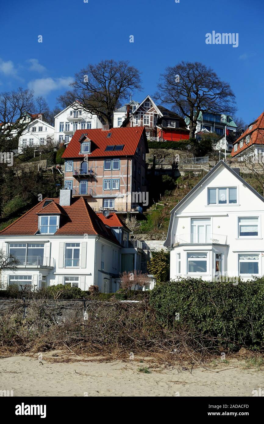Il famoso quartiere di scale in Blankenese sull'Elba beach, Amburgo Foto Stock
