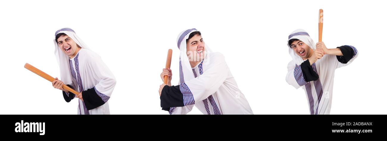 Aggressivo uomo arabo con la mazza da baseball su bianco Foto Stock