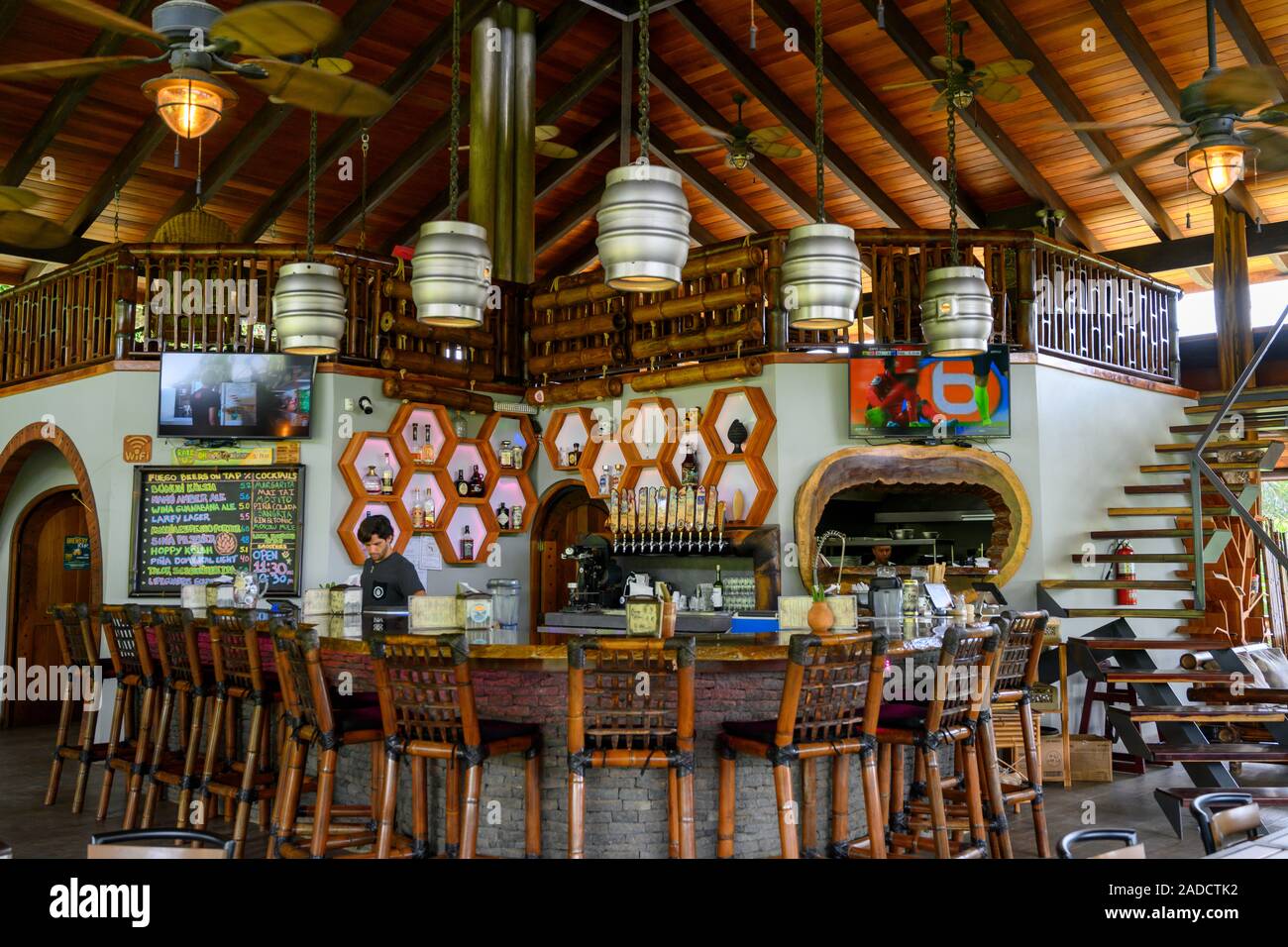 Fuego Brew Co e ristorante Dominical Puntarenas Provincia Costa Rica Foto Stock