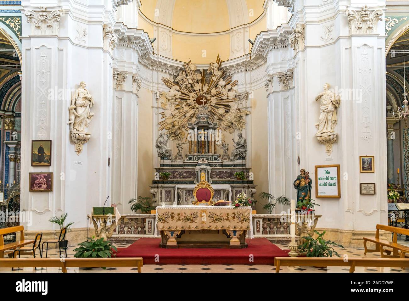 Innenraum der Kirche San Carlo Borromeo, Noto, Sizilien, Italien, Europa | chiesa di San Carlo Borromeo interno, Noto, Sicilia, Italia, Europa Foto Stock