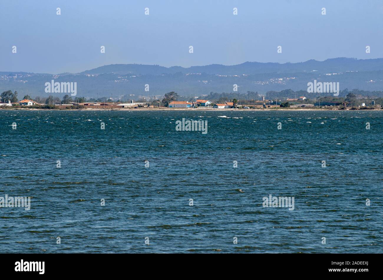 Aveiro Laguna lungo la EuroVelo 1 percorso in bicicletta in Portogallo Questo percorso si snoda lungo la costa atlantica dal nord Europa verso la punta meridionale del Portogallo Foto Stock