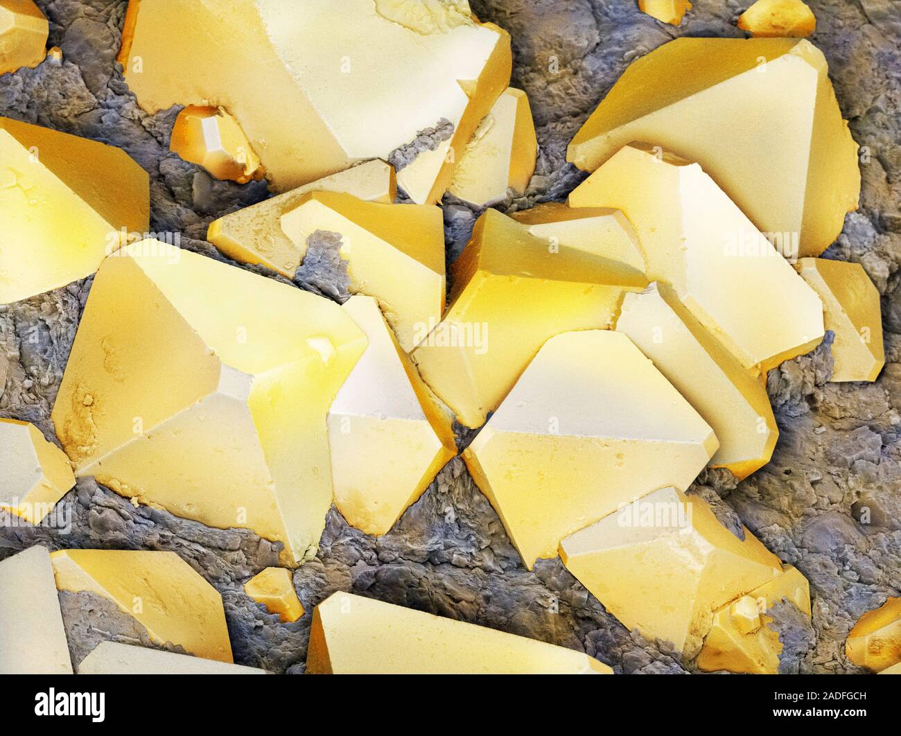 Pirite Di Ferro Cristalli Colorata Di Microfotografia Electron Scansione Sem Pirite Di Ferro Bisolfuro Di Ferro Feso2 Comunemente Noto Come L Oro Dello Sciocco E La Maggior Parte Abu Foto Stock Alamy