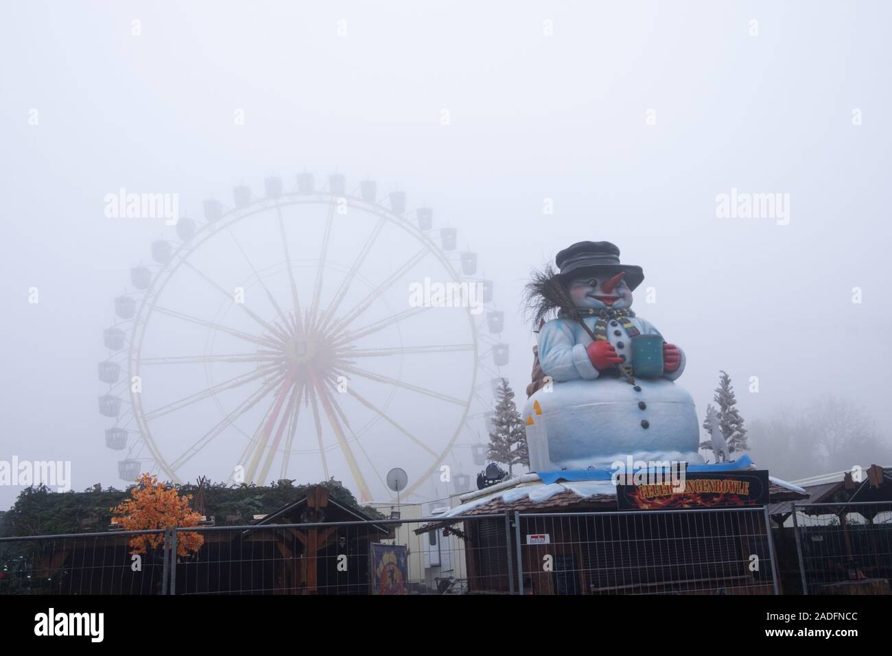 Dom, Kirmes verlassen Foto Stock