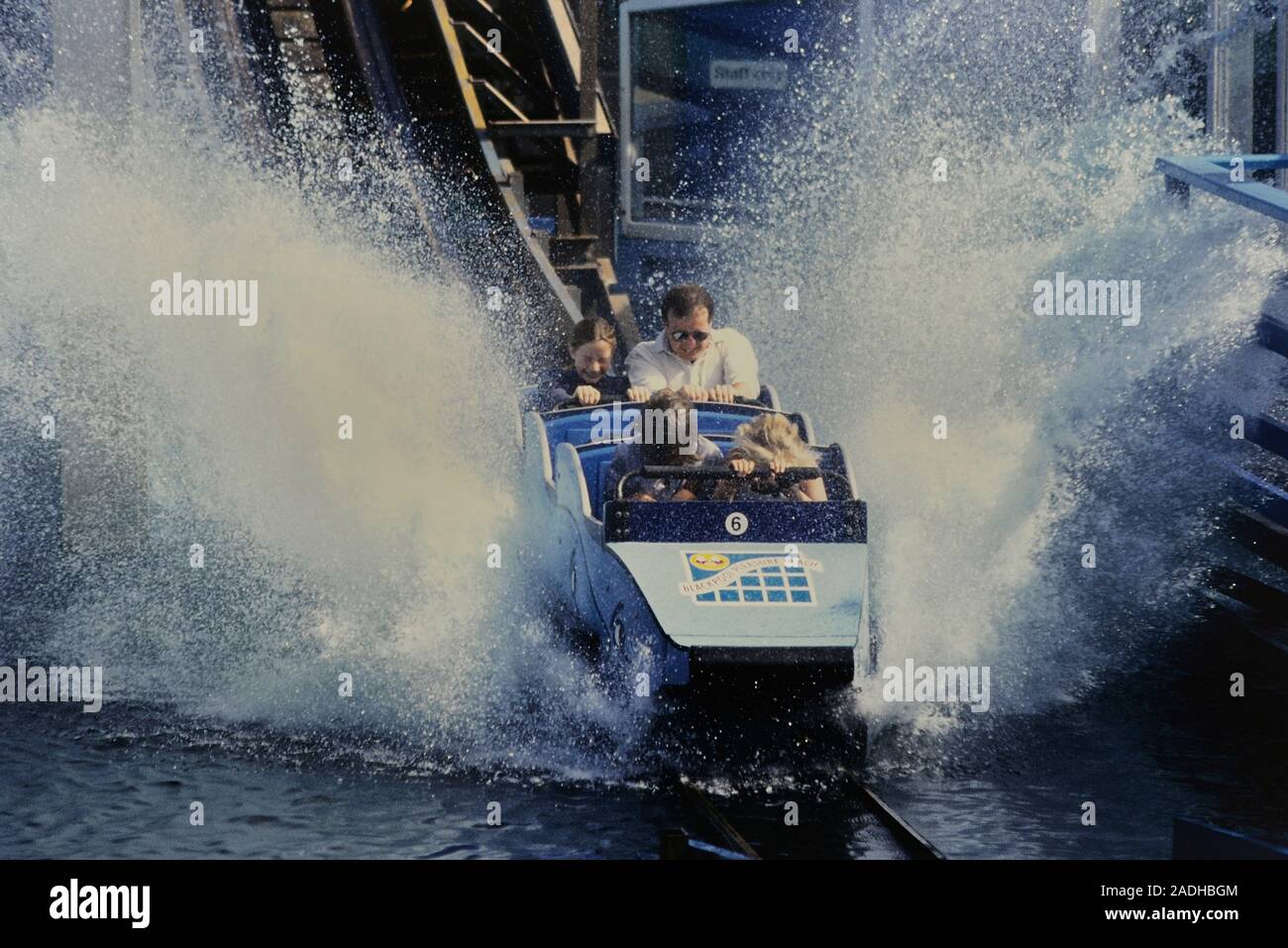 Scivolo ride, Blackpool Pleasure Beach, Lancashire, Inghilterra, Regno Unito. Circa novanta Foto Stock