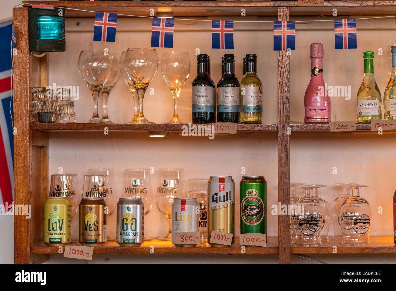 Spiriti islandese e altre selezioni di vini, Flately isola nel Breidafjordur, Islanda Foto Stock
