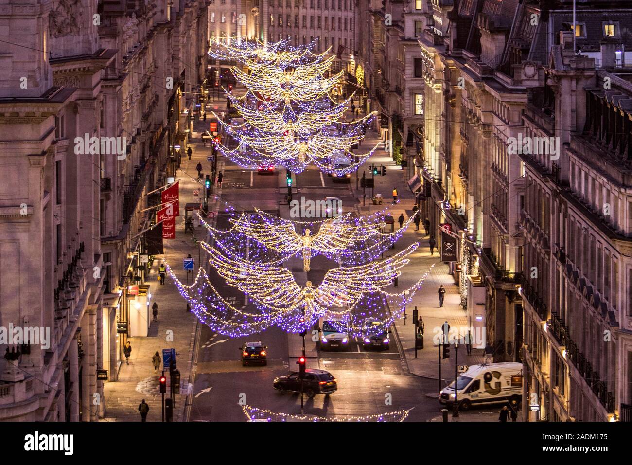 Regents Street le luci di Natale dal di sopra Foto Stock