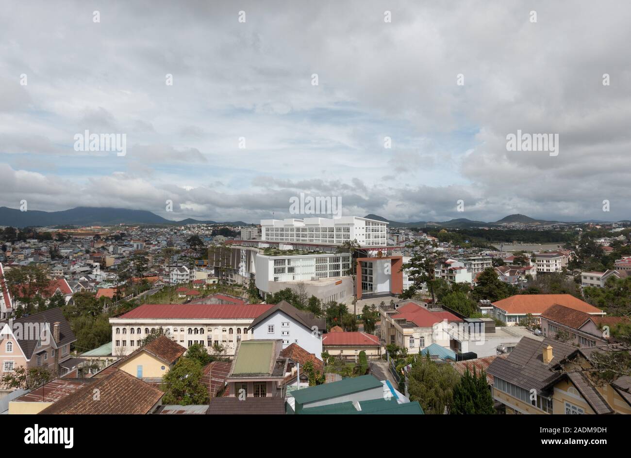 Una vista panoramica della città di Dalat in Vietnam Foto Stock