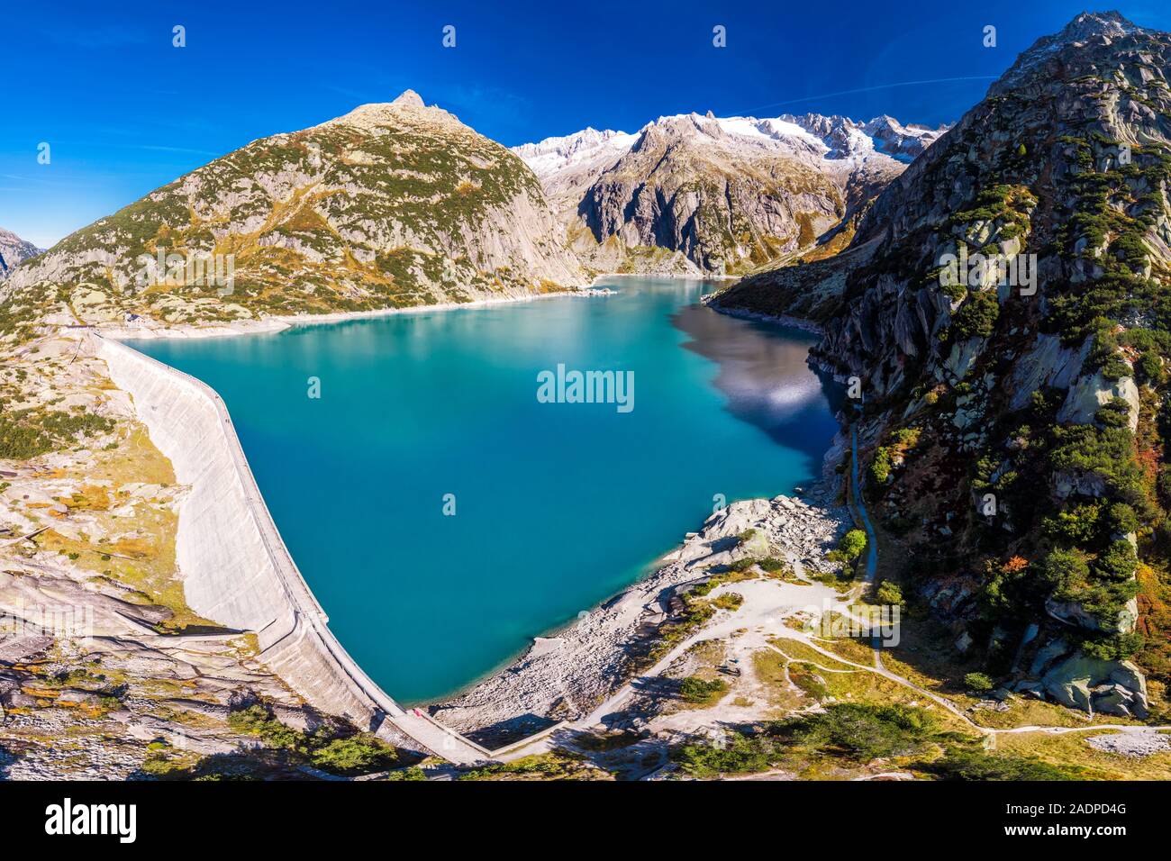 Gelmer lago vicino dal Grimselpass nelle Alpi svizzere, Gelmersee, Svizzera. Foto Stock