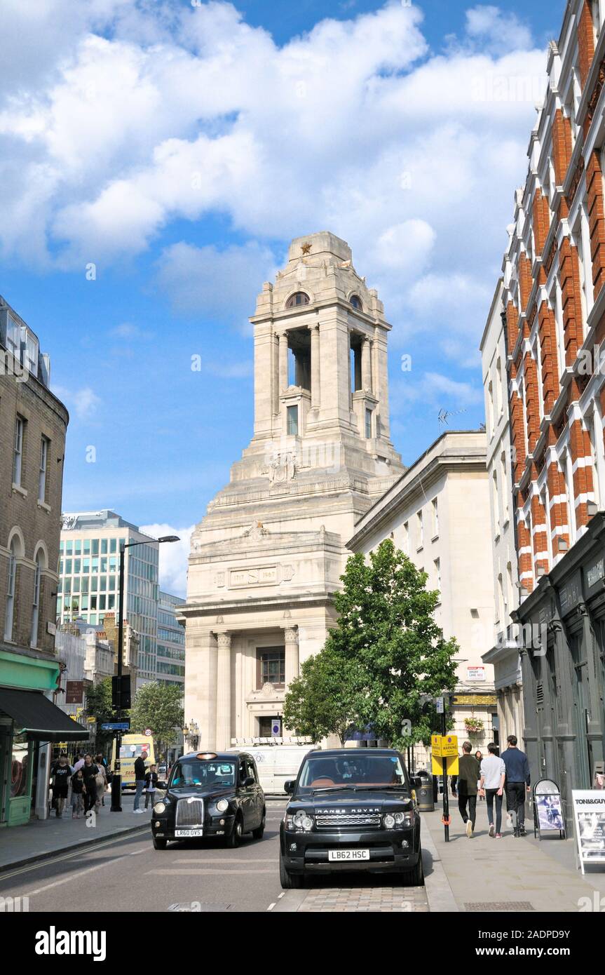 Massoni' Hall, la sede della Gran Loggia Unita d Inghilterra e il principale luogo di incontro per Logge Massoniche in London, England, Regno Unito Foto Stock