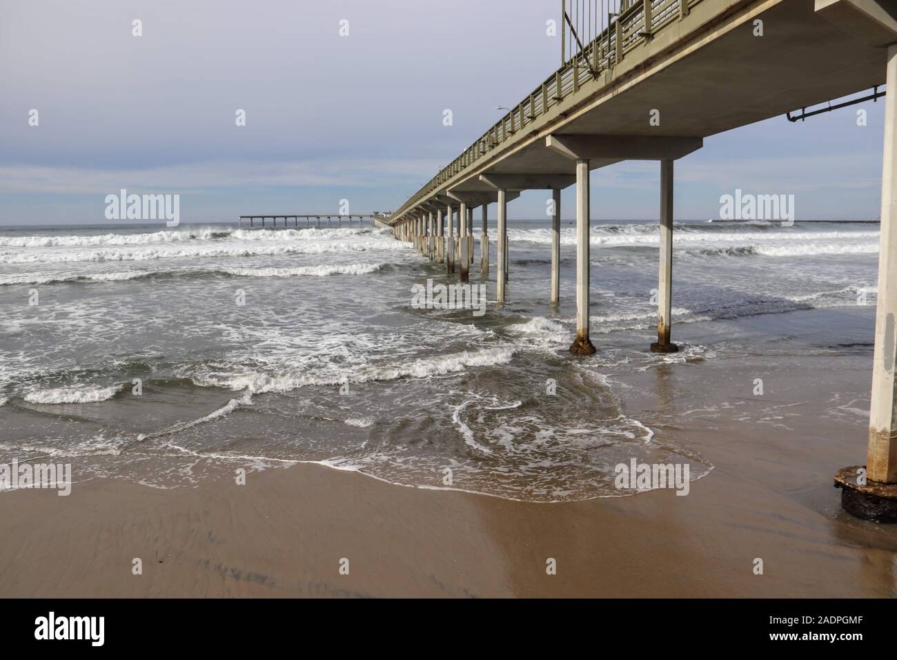 Alta Marea a Ocean Beach Pier Foto Stock