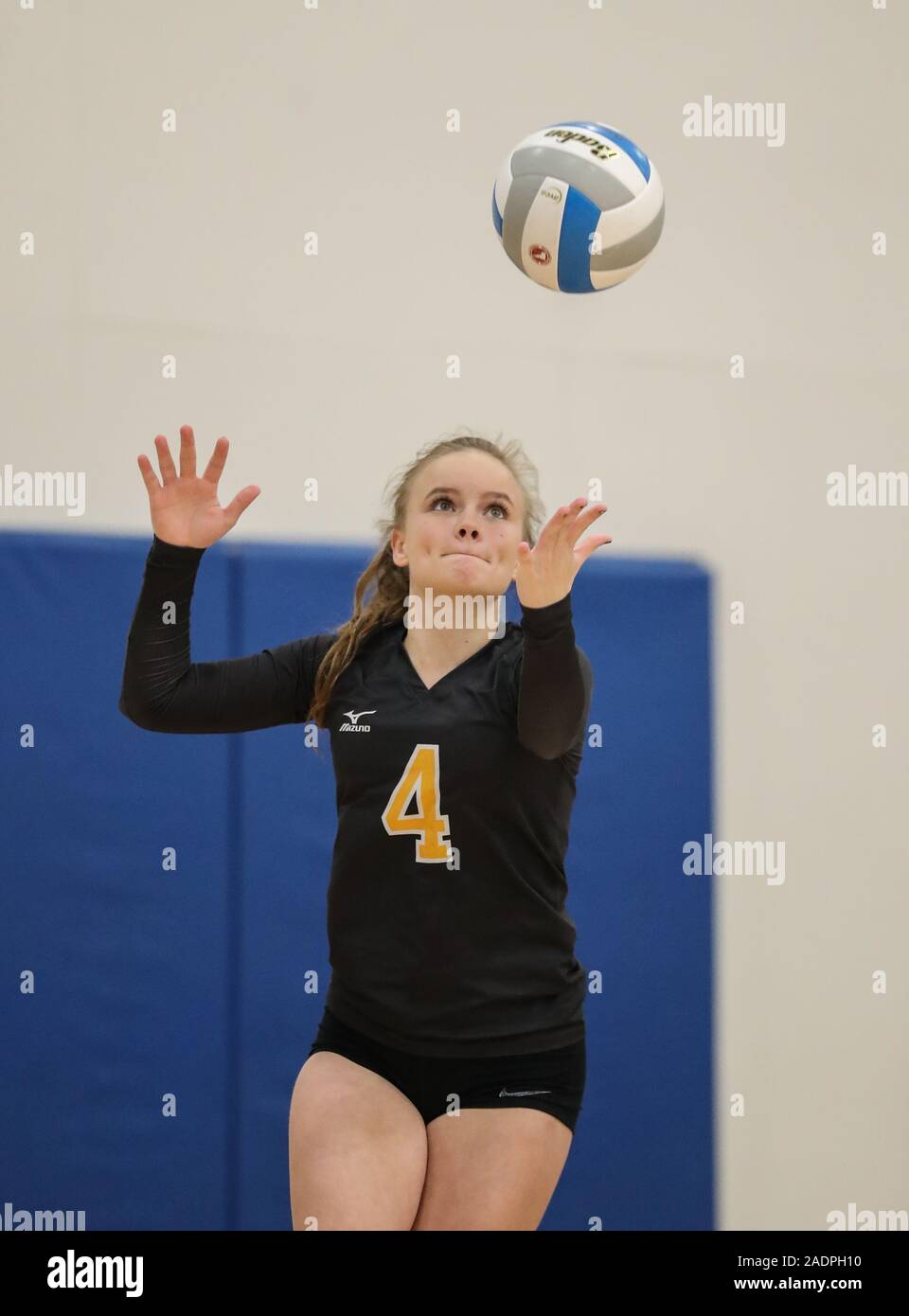 Azione di pallavolo con Kuna vs Bonneville High School a Coeur d'Alene, Idaho. Foto Stock